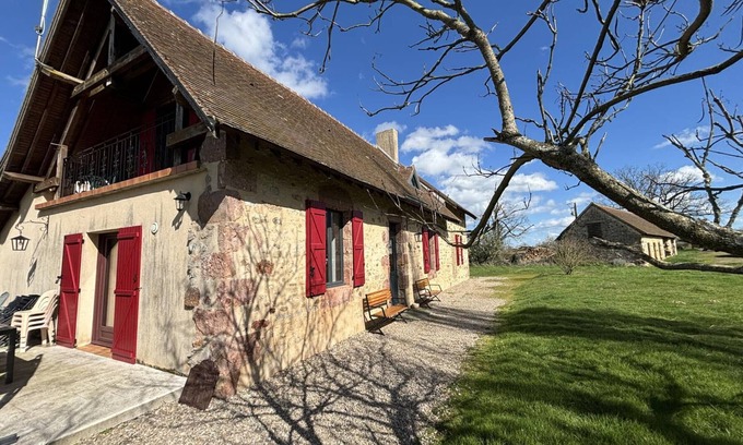 Haut-Bocage Cottage | Gite Haut-Bocage-Maillet, 4 bedrooms, 10 persons