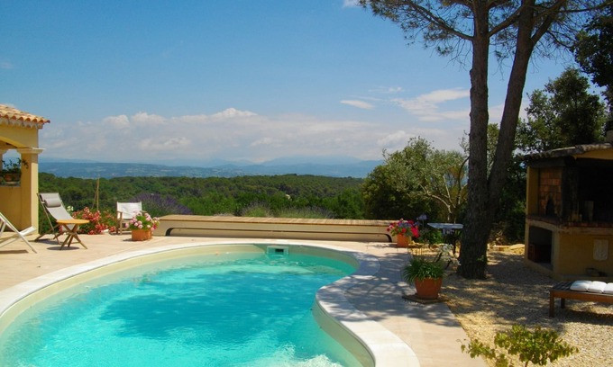 Rochegude Cottage | Gite in Provencal Drome 'colors of Provence'
