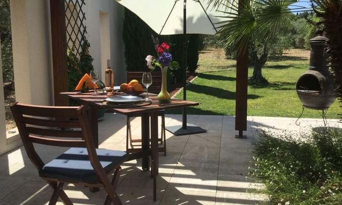 Lancon-Provence Apartment | Gite L'Olivier en Provence ..... so zen.