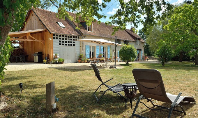 Herry Apartment | Gîte Le Corbier. Absolute peace and yet only 10km from the A77 autoroute.