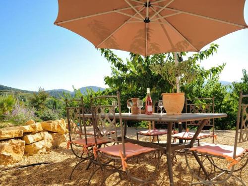 Merindol-les-Oliviers House | Gite Les Aiguillans