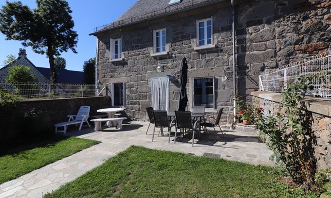 Valuejols Cottage | Gite Valuéjols, 3 bedrooms, 7 persons