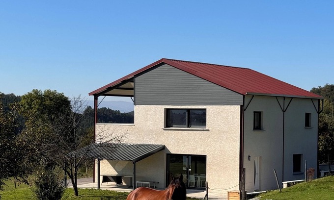 Roche-la-Moliere Villa | Gites de Landuzière