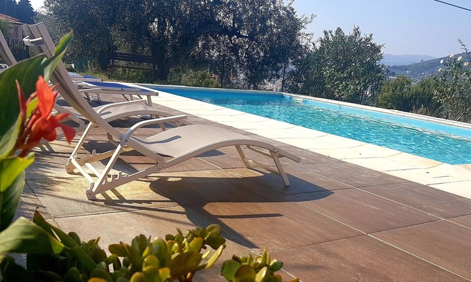 Imperia Villa | Giulia apartment in Villa with garden parking shared indoor pool