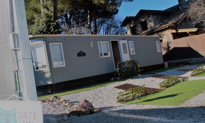 Becerril de la Sierra Ski Chalet | GIVE YOURSELF A CAPRICE. Enjoy the Sierra de Madrid
