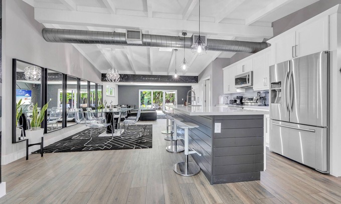 Riverland Village Villa | Givenchy Villa in Fort Laudable