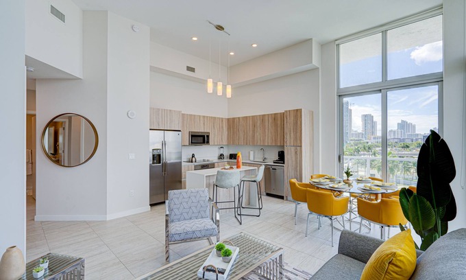 Northeast Miami Apartment | GJ502 DESIGN DISTRICT, LUXURY PARADISE