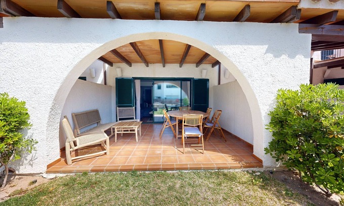 El Perello House | GLADIOLUS LES OLIVERES