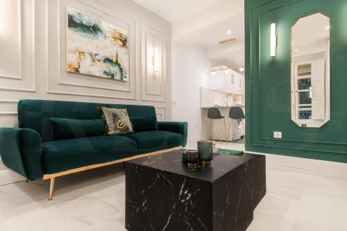 Centro Apartment | Glamorous flat in the heart of Málaga by REMS