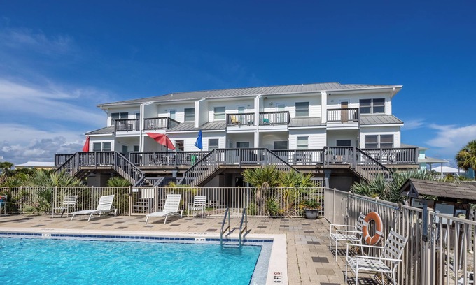 Ono Island House | Glamorous Sunsets With THIS Westward View Of Undeveloped Park On Intracoastal