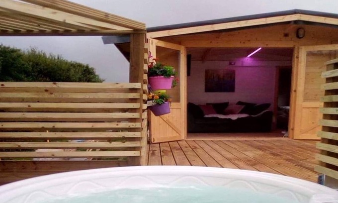 Wainhouse Corner Cabin | Glamping Cabin on a Small Holding w/ Private Hot Tub