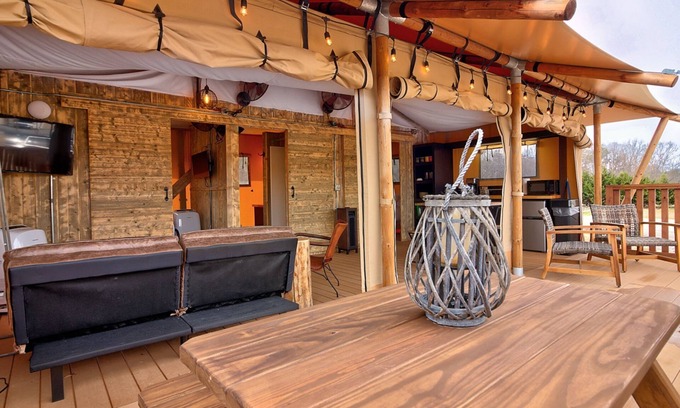 Sevierville RV Rental | Glamping Tent: Sleeps 4, Free Dollywood Tkt & More-Outdoor Pool-Lazy River