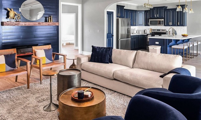 Northport House | Glaring & Modern 3BR 2BTH Home 13 Min DT Stadium - Lux Backyard