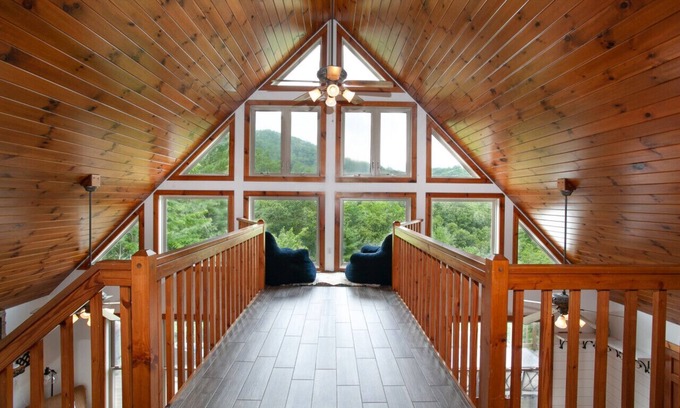 Townsend Cabin | Glass-Front Smoky Mtn Cabin | Hot Tub, Decks & Home Theater