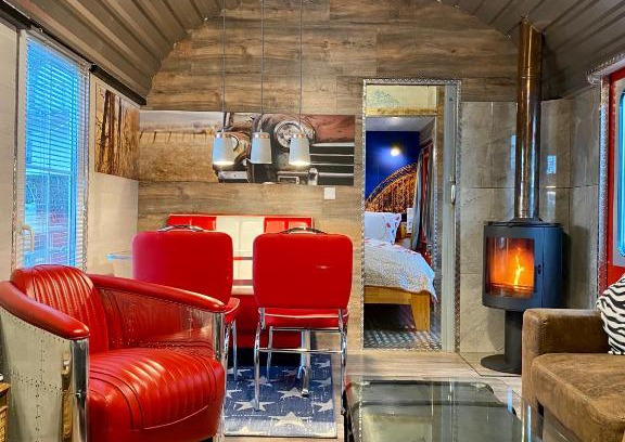 Schmidtheim House | Gleis 2, Waggon mit Ofen, optional mit Whirlpool und Sauna