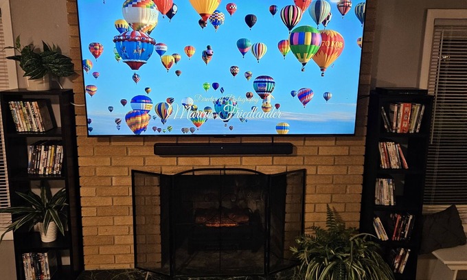 Glen Burnie House | Glen Burnie Escape - Pet friendly with easy access to multiple attractions.