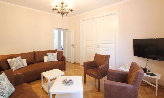 Vracar Apartment | GLISH Residence In City Center Of Belgrade