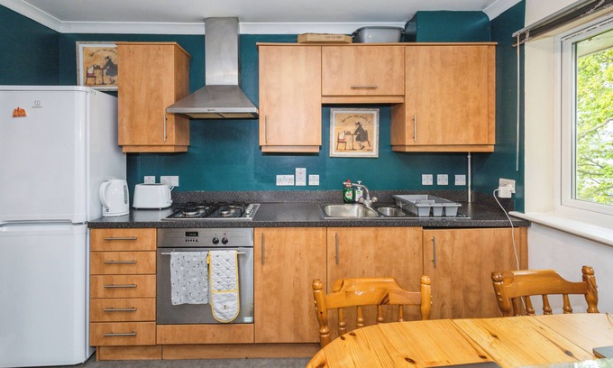 Hatfield Apartment | Global Boutique Relocation Hatfield Apartment Near Station Free Parking
