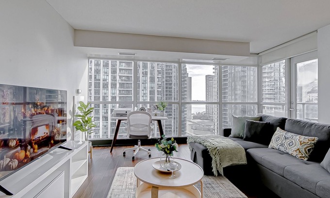 Downtown Toronto Condo | GLOBALSTAY. 2 Bedroom Apartment, Balcony
