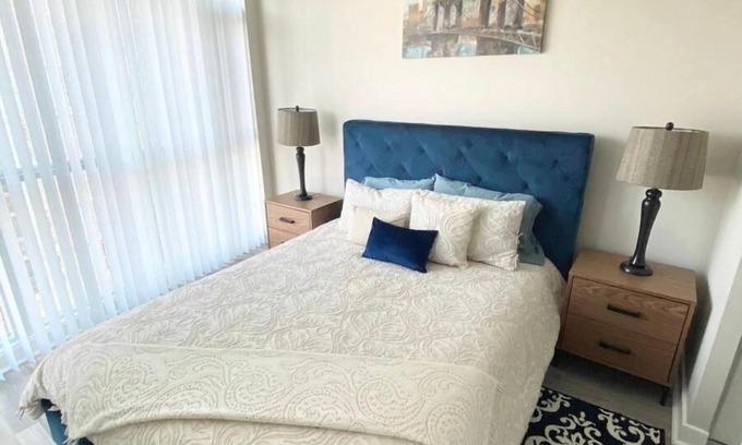CityPlace Condo | GLOBALSTAY. Charming Lake View 1bd+den in Downtown