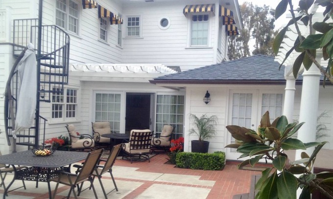 Coronado Cottage | Glorietta Bay Breeze Beach Cottage- 4bd/4bth sleeps 8 Bay View!