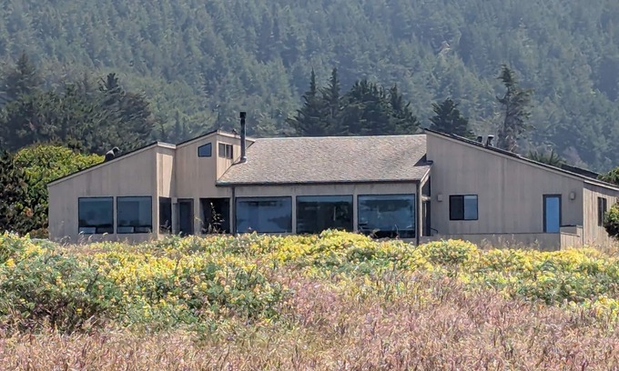 Sea Ranch House | Going Coastal . Perfect place for whale watching!