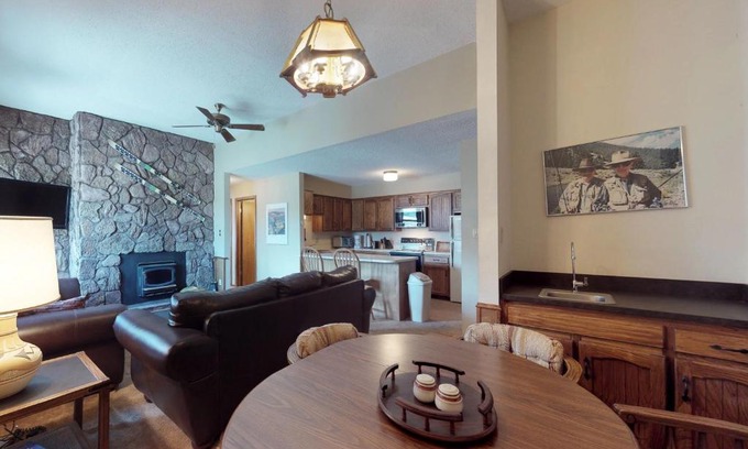 Angel Fire Apartment | Gold Creek 208