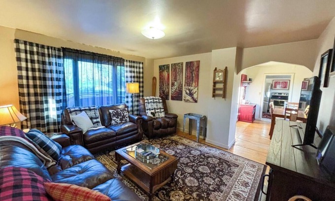 Bessemer House | Gold Street Inn - travelling professionals!