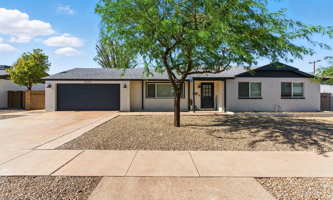 Paradise Valley Village House | Golden Glow Luxe Family Getaway