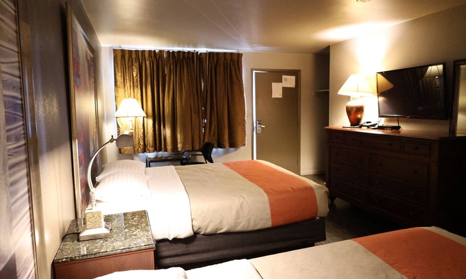 Greenfield Hotel | Golden Key Motel