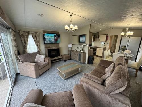Chapel Saint Leonards Other | Golden Palm Resort - The Superior Retreat - Coastal Caravan Breaks