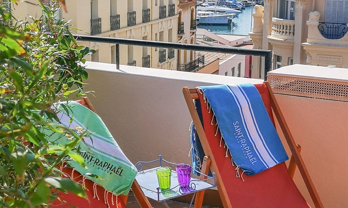 Saint-Raphael Apartment | Golden triangle of St-Raphael - Place Coullet