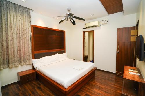 Tirupati House | Golden villa A luxury HomeStay - Near To Bhudevi Complex TTD Ticket Counter Alipiri