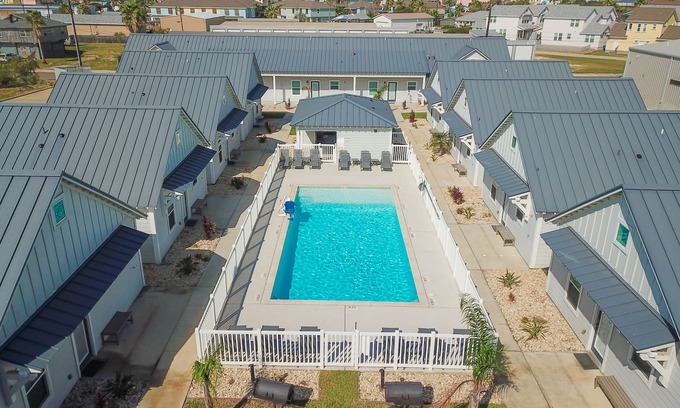 Port Aransas Cottage | Golf Cart Included, Shared Pool, Parking for 1 Vehicle, Pet Friendly