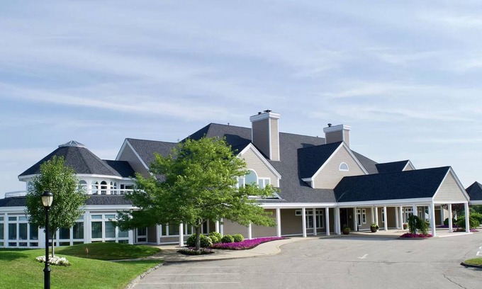 Silver Beach House | Golf in Cape Cod