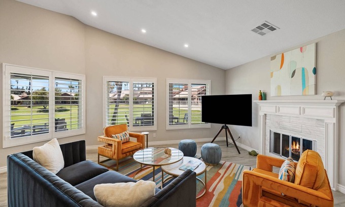 Palm Desert Condo | Golf, Sun and Serenity: Your Relaxing Desert Escape Awaits!