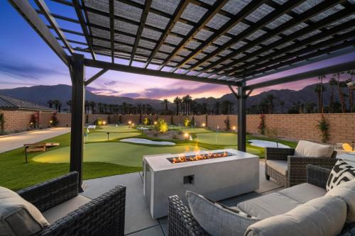 La Quinta House | Golfers Dream Home Pool and Spa at PGA West Signature Putting Green Course