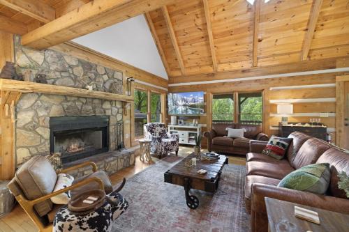 Boone House | Good Dog Dreams