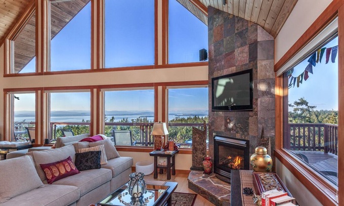 Friday Harbor House | Gorgeous 4-Bedroom Island Retreat With Island/Water Views; Sleeps 12