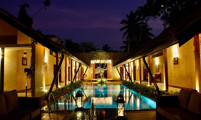 Darga Town Bed & Breakfast | Gorgeous 4BR Family Villa wt River View + Pool + Garden + Cook