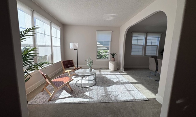 Bethany House | Gorgeous 5 Bedroom Home w/King beds, 2 Gig ultra fast internet!