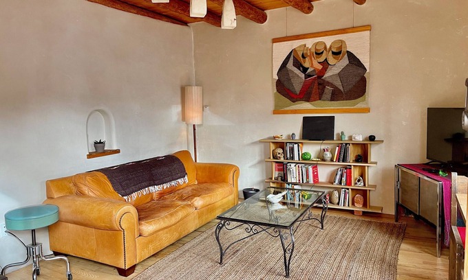 South Capitol Apartment | Gorgeous adobe unit with yard