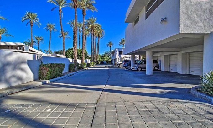 Cathedral City Resort | Gorgeous and spacious
