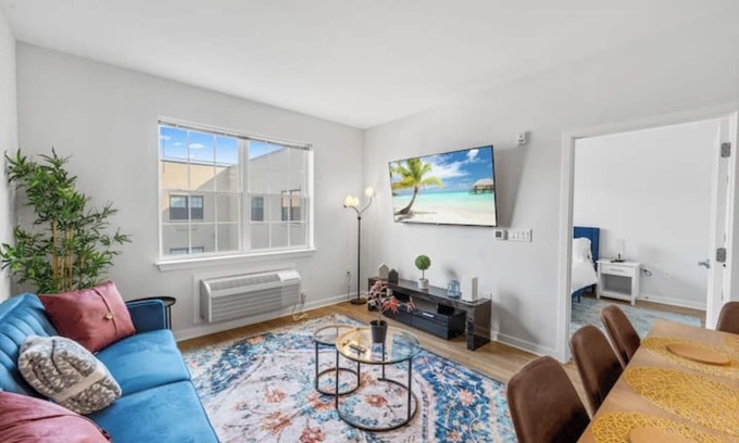 Hackensack River Waterfront Apartment | Gorgeous and Spacious Condo in Prime Jersey City