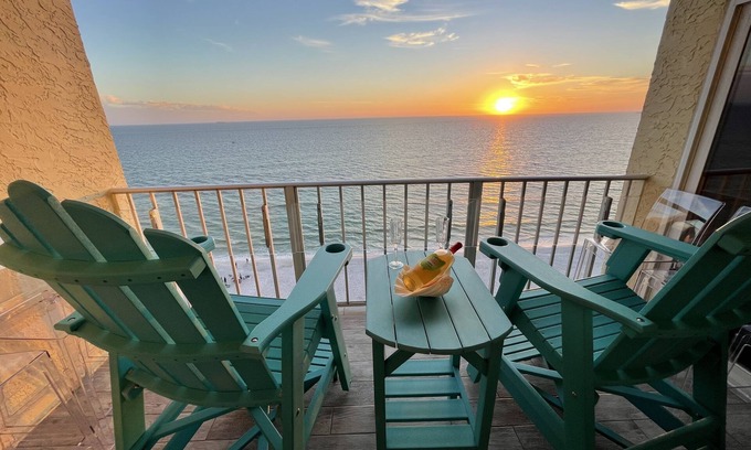 Biltmore Beach Condo | Gorgeous Beachfront Condo! Beach Chairs now Included!
