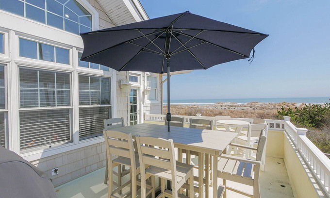 Avalon House | GORGEOUS BEACH FRONT HOME!