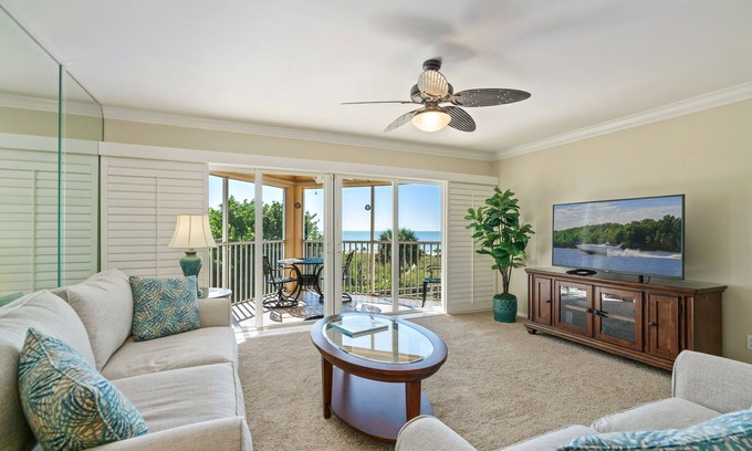 Whitney Beach Condo | Gorgeous Beachfront ~ Spacious & Updated 2/2 ~ Heated Saltwater Pool