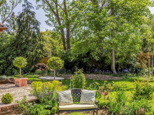 Bosham House | Gorgeous Bosham Family Home Pass The Keys