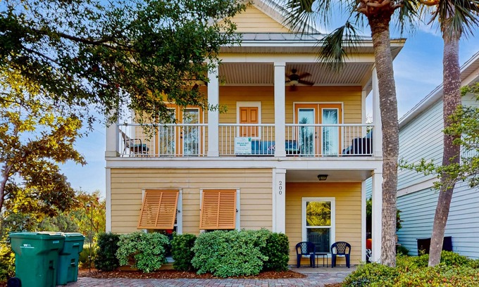 Villages of Crystal Beach House | Gorgeous coastal home with shared pool and easy beach access