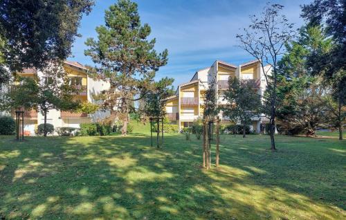 Saint-Georges-de-Didonne Apartment | Gorgeous Apartment In Saint-Georges-De-Didon